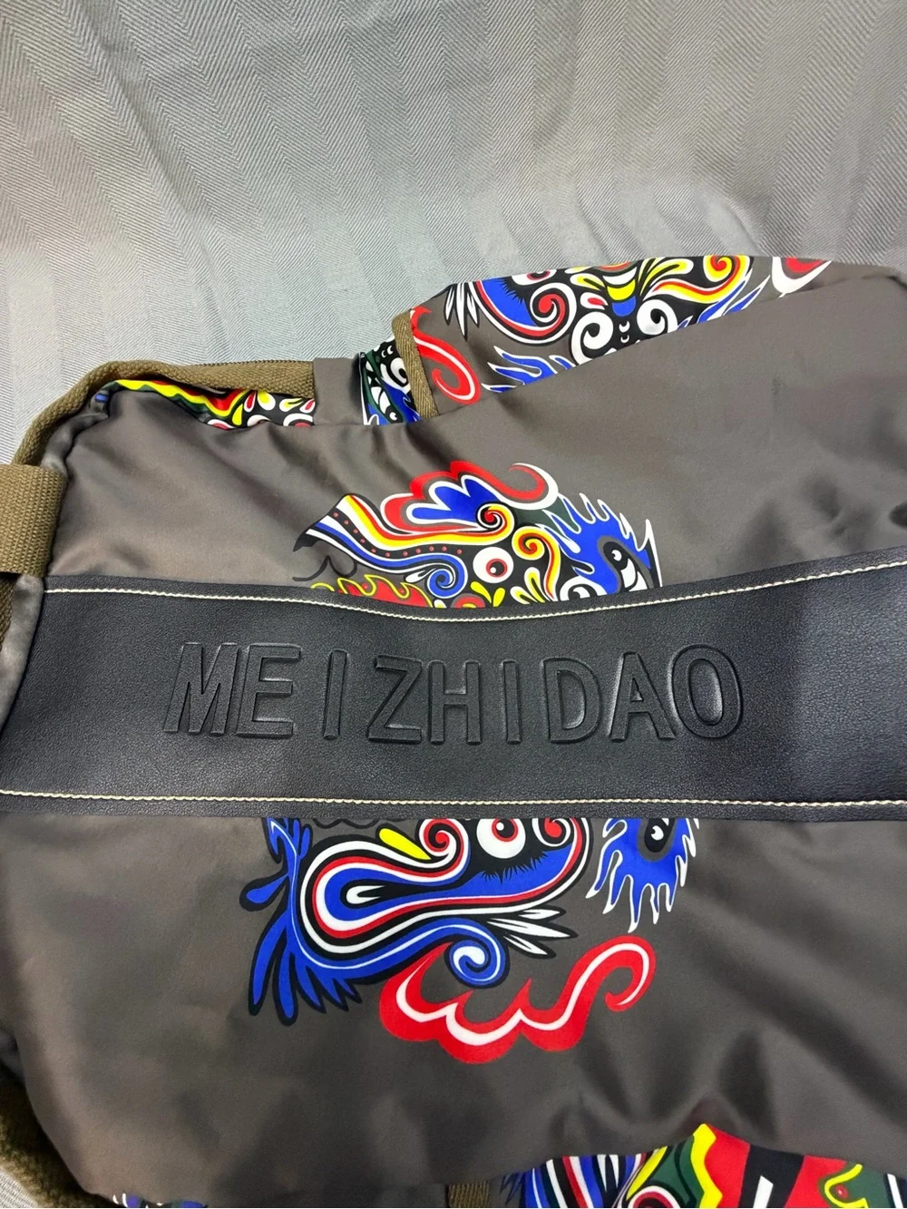 Meizhidao backpack/handle/book bag, Asian dragon, pattern, travel side pockets